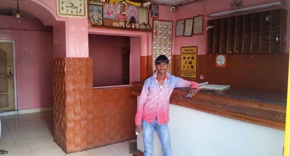 Sri Krishna Deluxe Lodge, Gulbarga 4